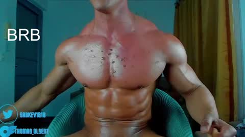 Snapshot of kale_tomson chatting on April 21, 2:51 am kale thomson online show from April 21, 2:51 am