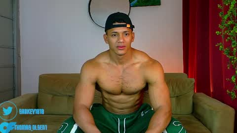 Snapshot of kale_tomson chatting on April 27, 4:49 pm kale thomson online show from April 27, 4:49 pm