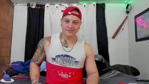 Snapshot of kaledd_musclee chatting on December 14, 6:13 am Kaledd musclees room Master online show from December 14, 6:13 am