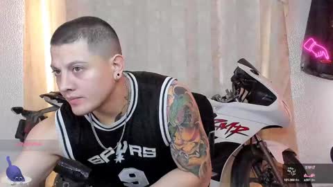 Snapshot of kaledd_musclee chatting on December 20, 1:22 pm Kaledd musclees room Master online show from December 20, 1:22 pm