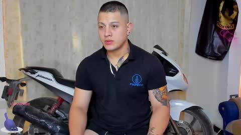 Snapshot of kaledd_musclee chatting on December 24, 12:11 pm Kaledd musclees room Master online show from December 24, 12:11 pm