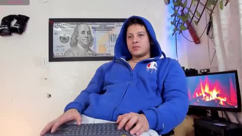 Snapshot of kaledd_musclee chatting on February 22, 4:19 pm Kaledd musclees room Master online show from February 22, 4:19 pm