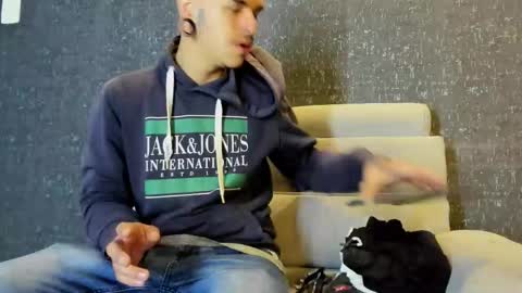 Kale online show from January 19, 11:14 am