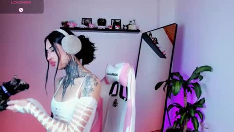 Kali Ka Please help me with your thumbs up its important   dont forget my birthday on October 26 online show from March 20, 10:03 pm