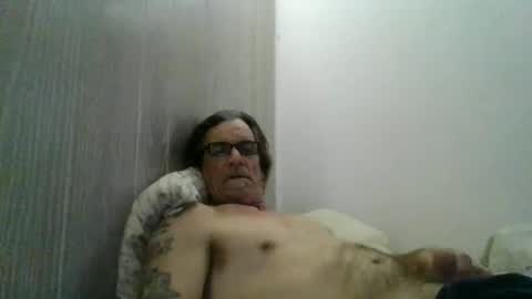 Snapshot of kalifornia91666 chatting on December 25, 12:37 am kalifornia91666 online show from December 25, 12:37 am