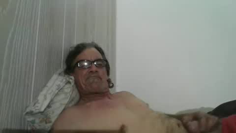 Snapshot of kalifornia91666 chatting on January 17, 4:28 am kalifornia91666 online show from January 17, 4:28 am