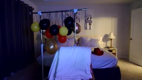 Kaliii jones online show from May 26, 10:00 am