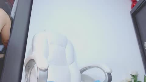 Hannah online show from October 11, 2:55 am