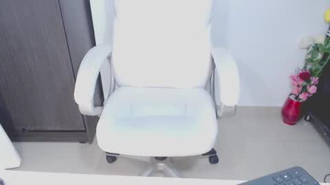 Hannah online show from October 17, 10:34 pm