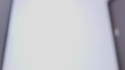 Hannah online show from November 6, 3:46 pm