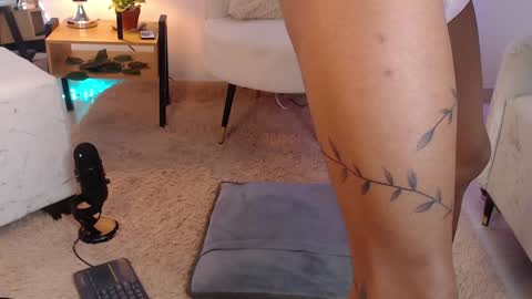 kalola_guerra online show from December 29, 6:35 am