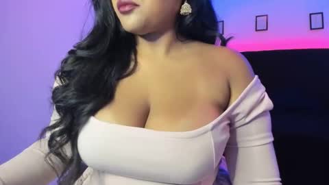 Snapshot of kamala_khan_tx chatting on April 27, 10:52 pm Online 800 to 1400 online show from April 27, 10:52 pm