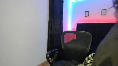 Snapshot of kamala_khan_tx chatting on May 28, 11:57 pm Online 800 to 1400 online show from May 28, 11:57 pm