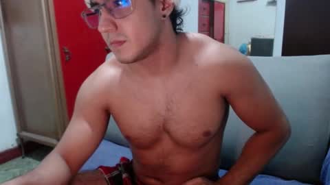 kamenov00 online show from October 13, 12:43 am