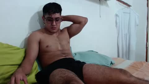 Snapshot of kamenov07 chatting on January 3, 6:35 pm kamenov07 online show from January 3, 6:35 pm