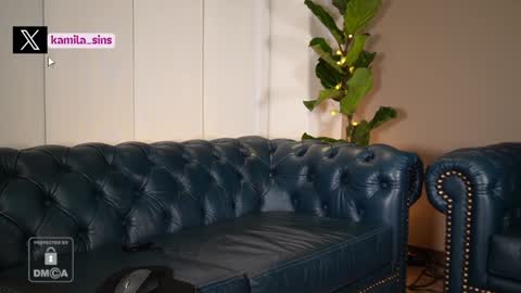 Snapshot of kamila_sins chatting on December 17, 9:05 pm Kamila Sins online show from December 17, 9:05 pm