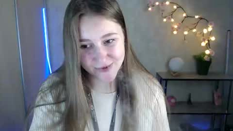 kamilla_love_ online show from May 22, 1:28 pm