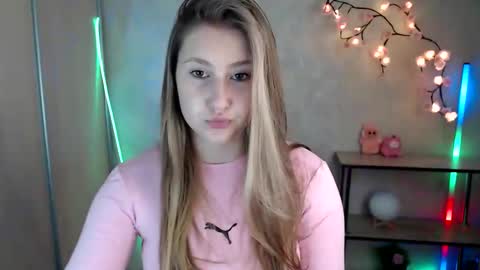 kamilla_love_ online show from June 2, 12:18 pm