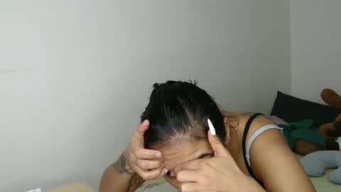 Snapshot of kammy_cami chatting on November 13, 6:29 pm kammy y camila online show from November 13, 6:29 pm