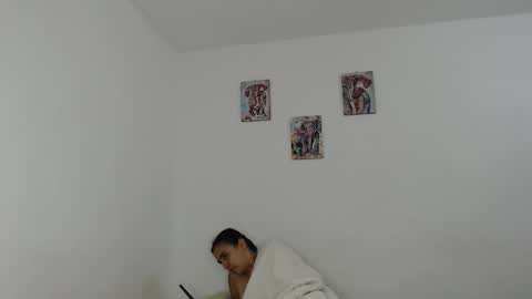 Snapshot of kammy_cami chatting on December 1, 8:58 pm kammy y camila online show from December 1, 8:58 pm