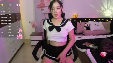 Snapshot of kamyelia chatting on October 25, 2:19 am Kamy THX for THUMBS UP online show from October 25, 2:19 am