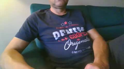 Snapshot of kanaletto chatting on December 5, 12:14 pm Mario online show from December 5, 12:14 pm