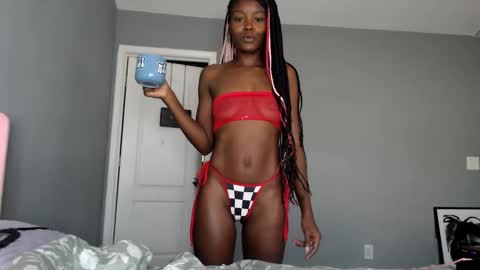 Twitter - Kandie Monaee online show from September 22, 1:57 pm