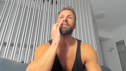 Kane OF strongkane online show from November 17, 1:28 pm