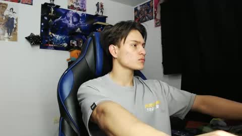 andres online show from October 18, 1:12 pm