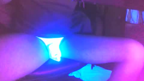 KANGKHLOE online show from December 4, 7:06 am