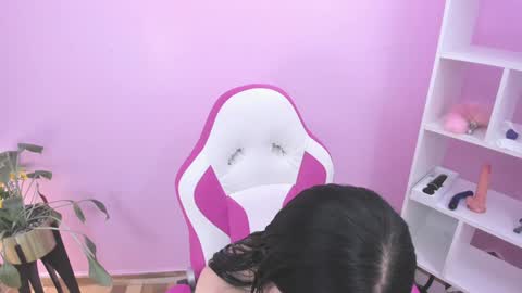 Snapshot of kaory_azumi chatting on December 5, 6:22 pm kaory_azumi online show from December 5, 6:22 pm