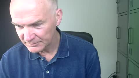 Snapshot of kapitein_rob chatting on April 6, 3:46 pm Robbie online show from April 6, 3:46 pm