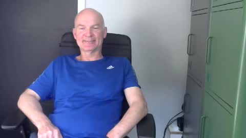 Snapshot of kapitein_rob chatting on April 22, 3:13 pm Robbie online show from April 22, 3:13 pm