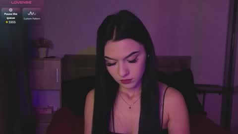 kara_life online show from October 14, 1:17 am