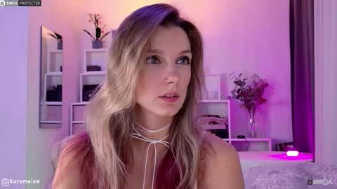 Julia online show from October 24, 11:12 pm