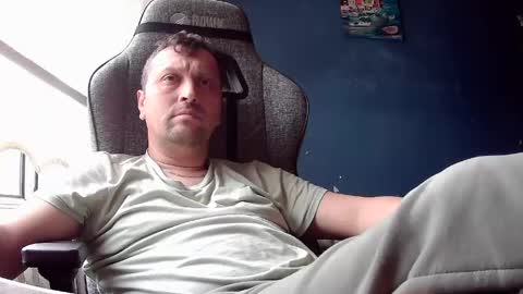 karasimsek54 online show from April 23, 8:24 am