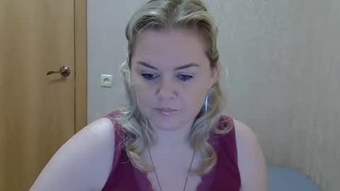 karennelsonx online show from September 29, 1:05 pm