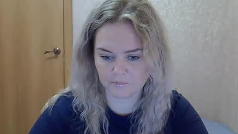 Snapshot of karennelsonx chatting on November 2, 3:03 pm karennelsonx online show from November 2, 3:03 pm