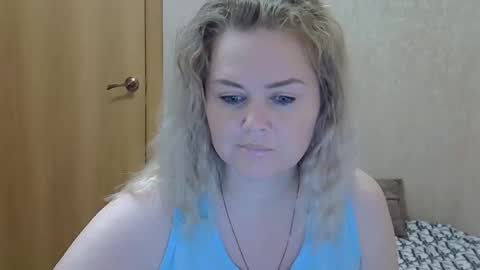 Snapshot of karennelsonx chatting on November 14, 8:18 pm karennelsonx online show from November 14, 8:18 pm