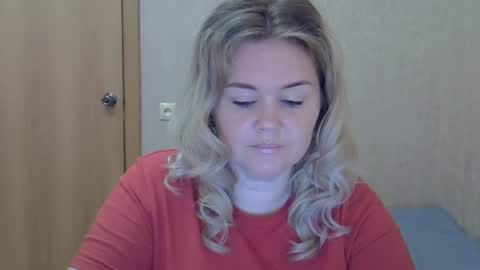 karennelsonx online show from July 14, 12:22 pm