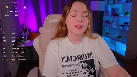 Karoline online show from September 19, 3:19 am
