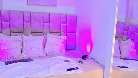 Snapshot of kariina_wong chatting on November 28, 7:49 pm kariina_wong online show from November 28, 7:49 pm