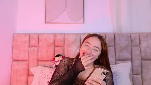 Snapshot of kariina_wong chatting on December 17, 8:59 pm kariina_wong online show from December 17, 8:59 pm