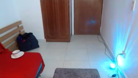 Snapshot of karima_sarabe chatting on May 11, 4:04 pm karima_sarabe online show from May 11, 4:04 pm