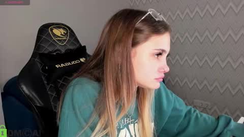 karina_broks online show from October 20, 8:26 am