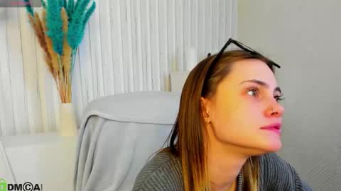 karina_broks online show from November 15, 12:56 pm