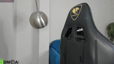 karina_broks online show from December 1, 9:03 am