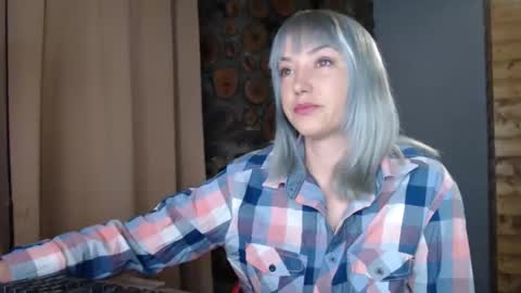 Snapshot of karina_fun chatting on December 19, 5:36 am karina online show from December 19, 5:36 am