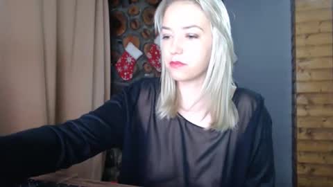 Snapshot of karina_fun chatting on February 10, 2:59 am karina online show from February 10, 2:59 am