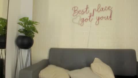 Snapshot of karina_gomez_18 chatting on February 5, 11:26 am Kari online show from February 5, 11:26 am